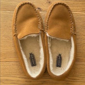 Lands End youth slippers